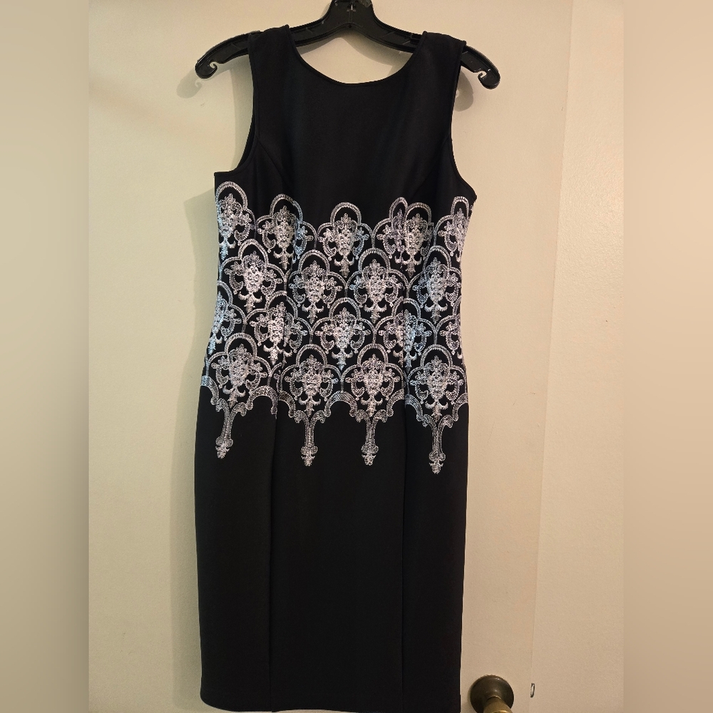 Adrianna Papell cocktail dress